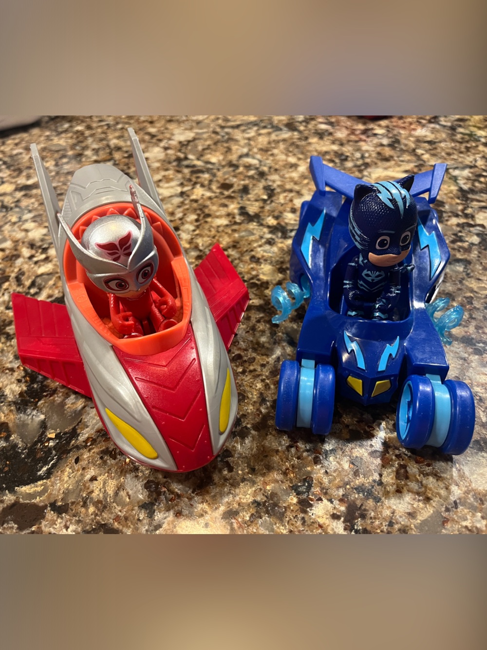 Pj masks owlet and catboy figures and vehicles